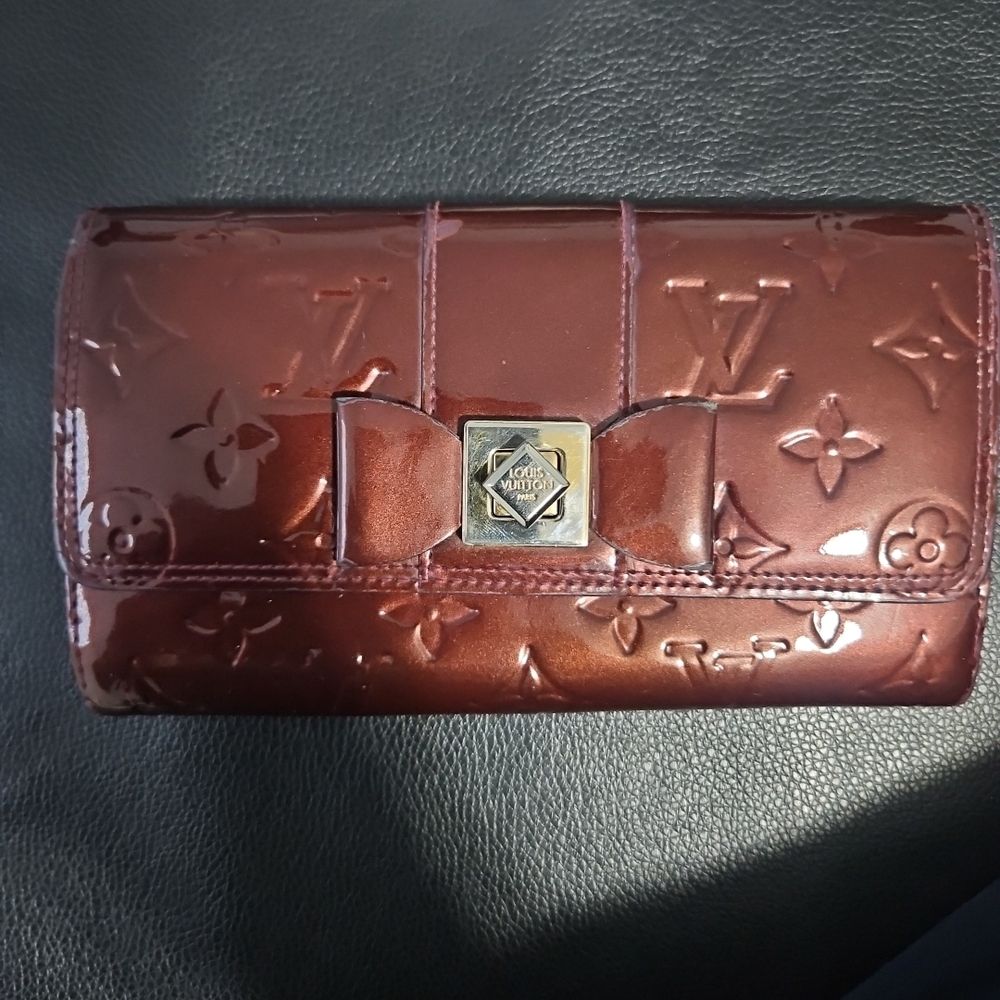 Louis Vuitton Shiny Mahogany Wallet